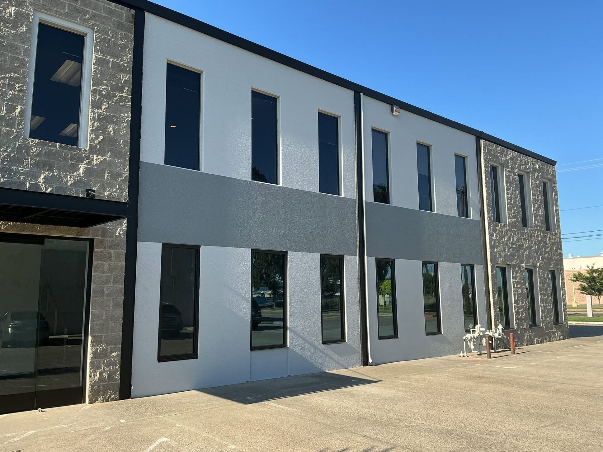Two-story commercial office repaint — Sacramento